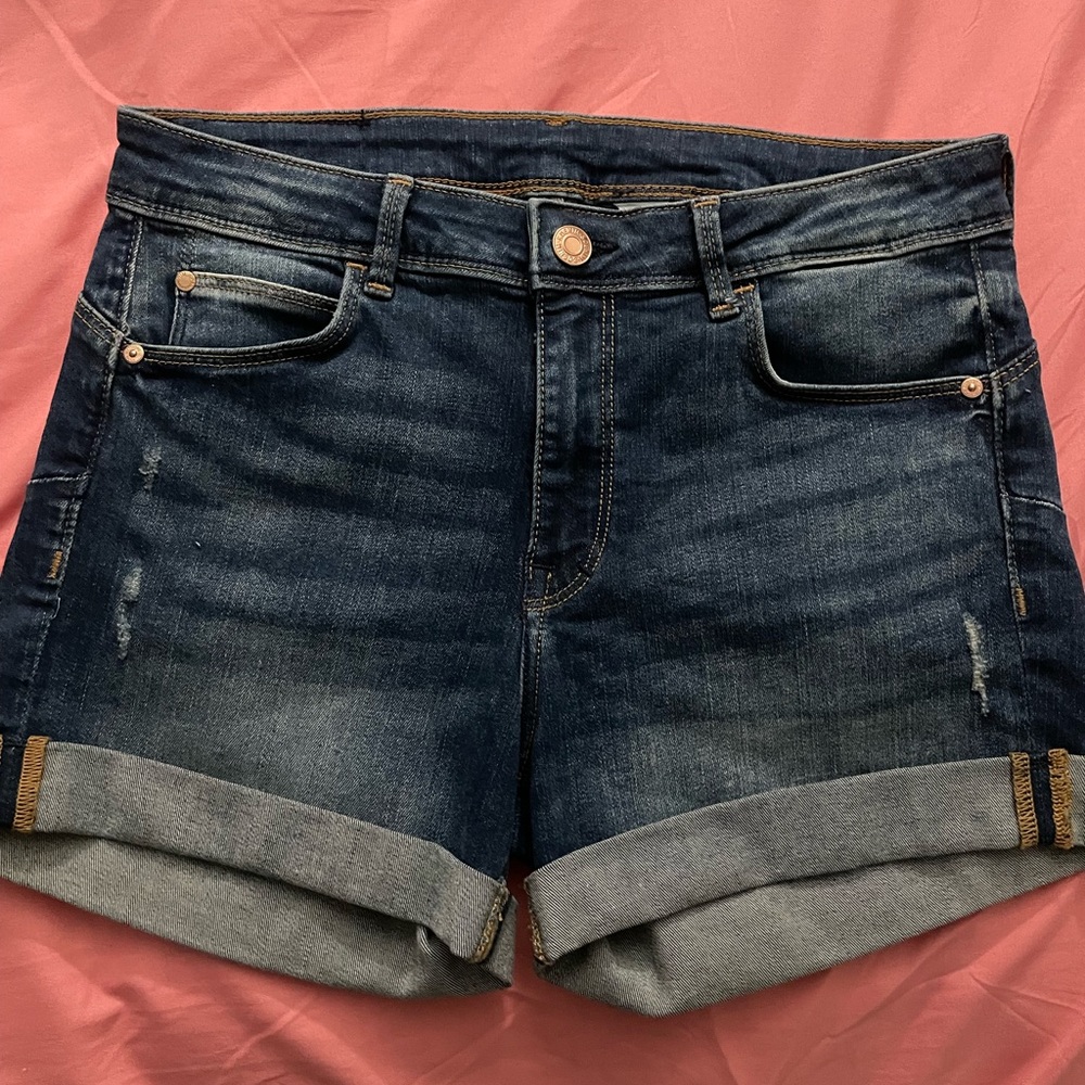 H&M High Rise Push Up Shorts
